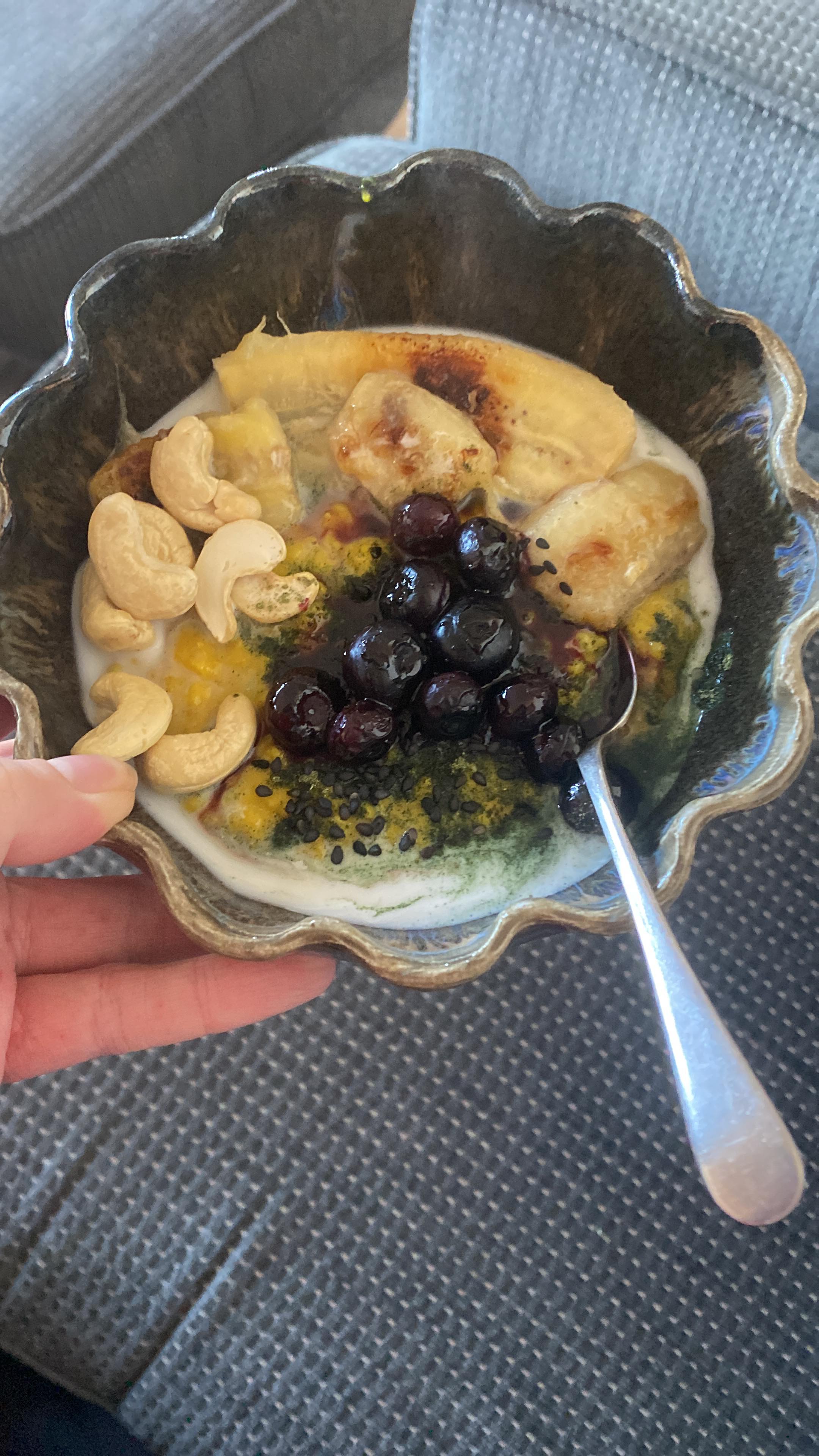 cashew nut wheatgrass turmeric porridge