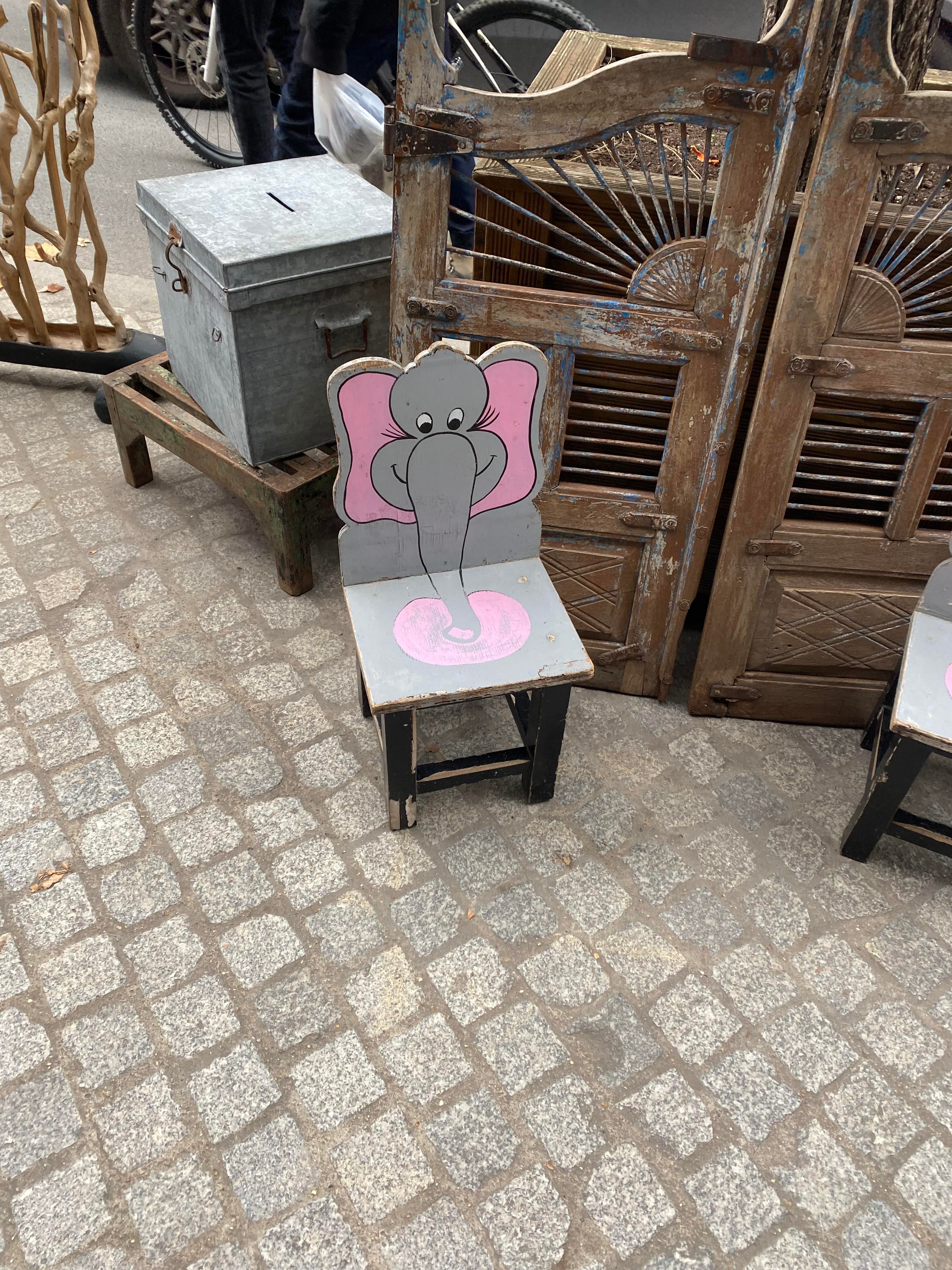 a little elephant chair